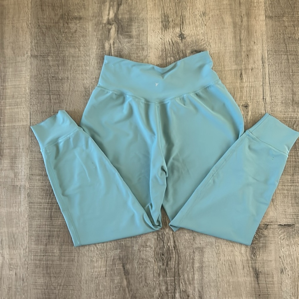 Women’s Old Navy sage green high rise cuffed legging confortable Size LARGE - Picture 3 of 5